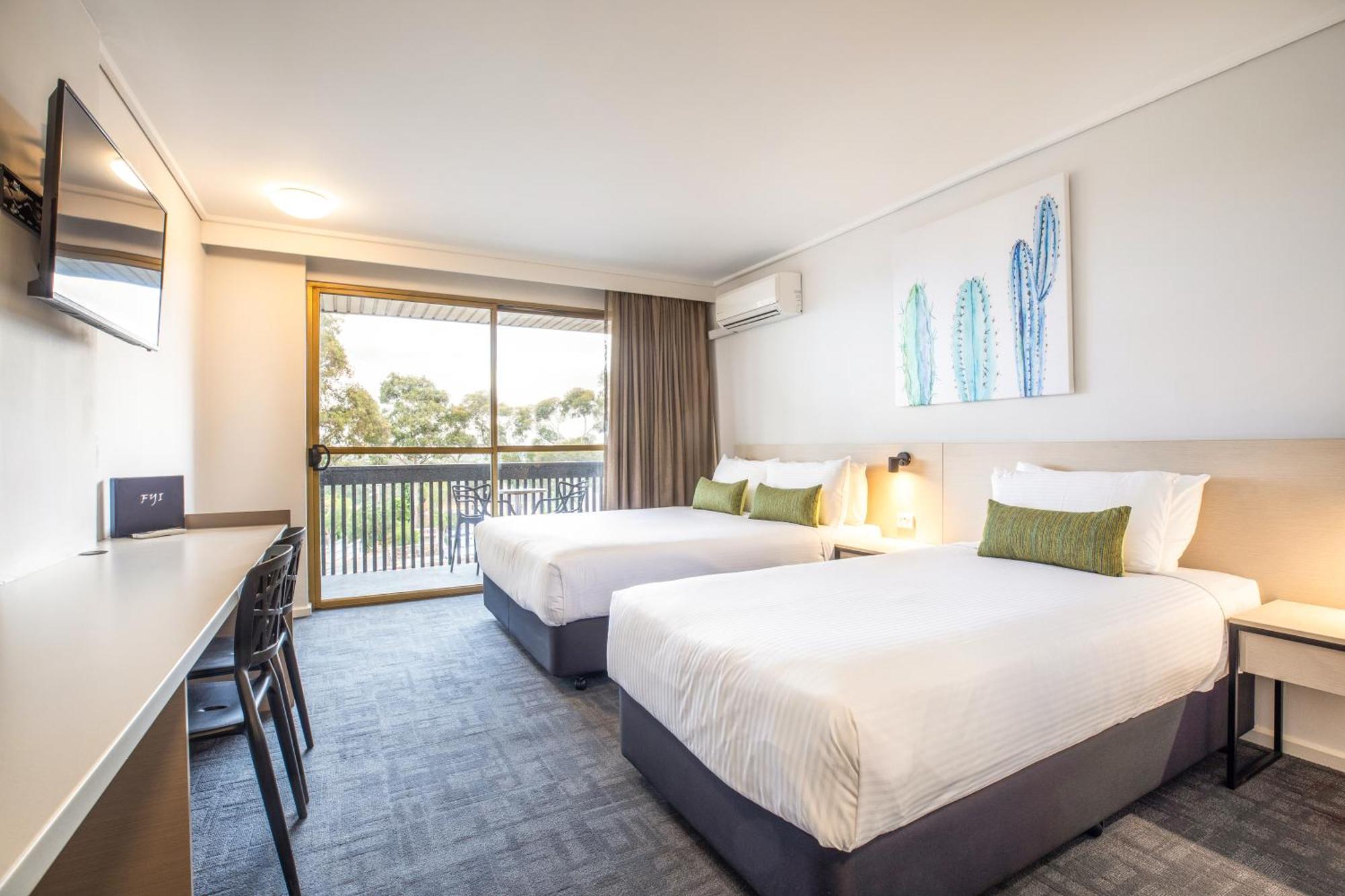Nightcap At Shoppingtown Hotel Doncaster Bagian luar foto